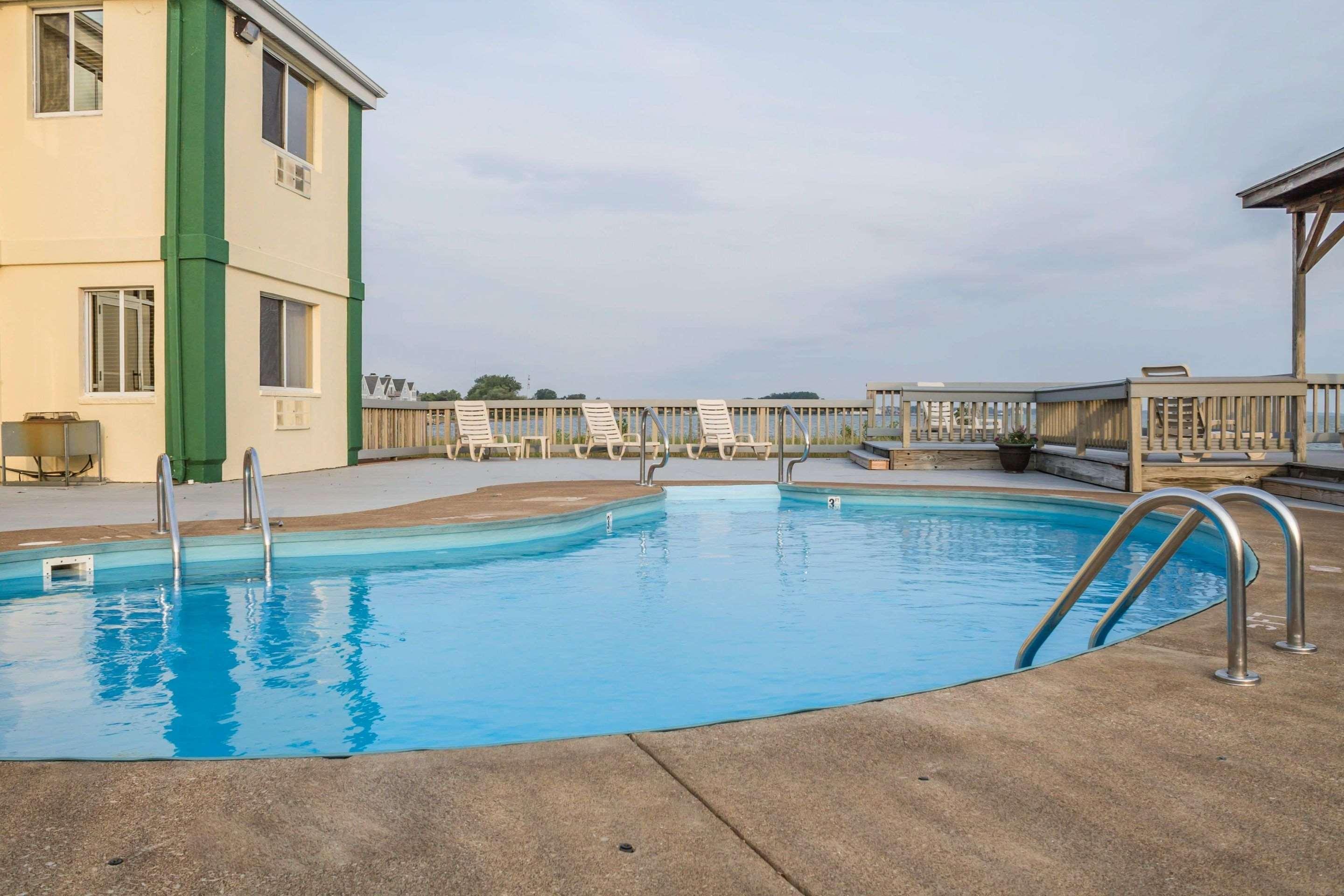 Quality Inn Port Clinton Bagian luar foto
